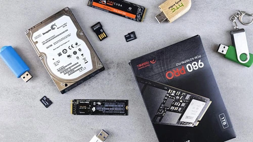 Different storage devices on a table